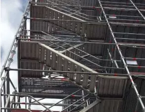 UTILISATION ET VÉRIFICATIONJOURNALIÈRE DES ÉCHAFAUDAGESDE PIED (ECH010)